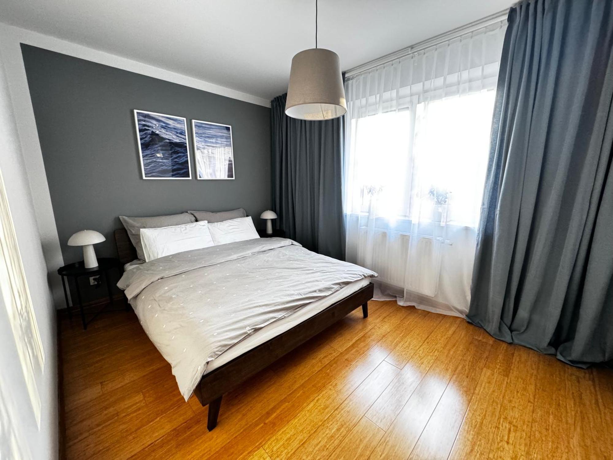 Batorego 13a13 Apartment Pless
